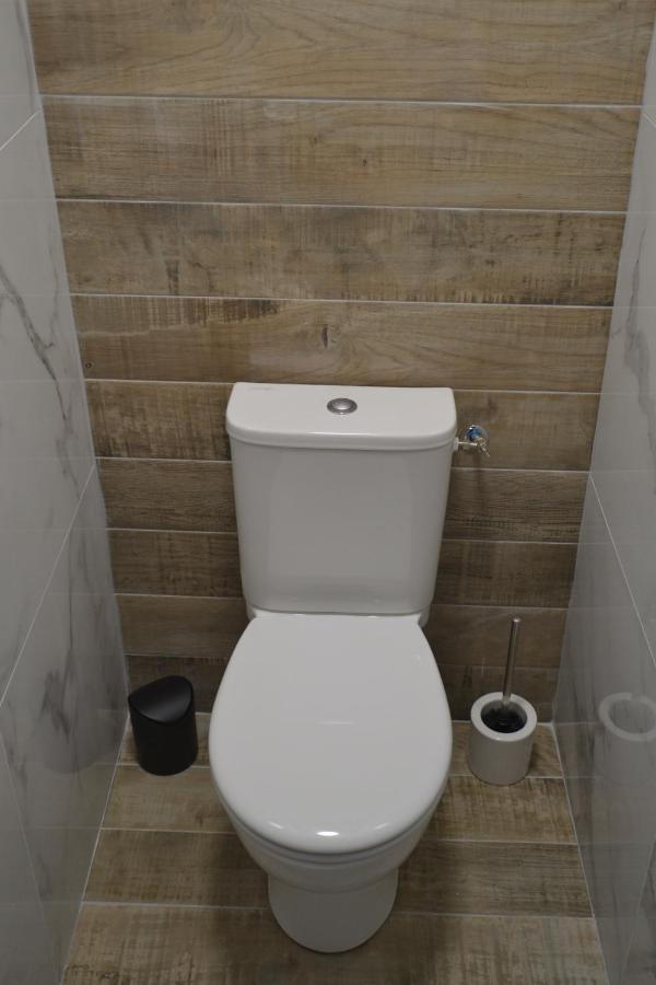 Triplex 110 M2 Centre Historique Avec Jacuzzi Dinan公寓 外观 照片