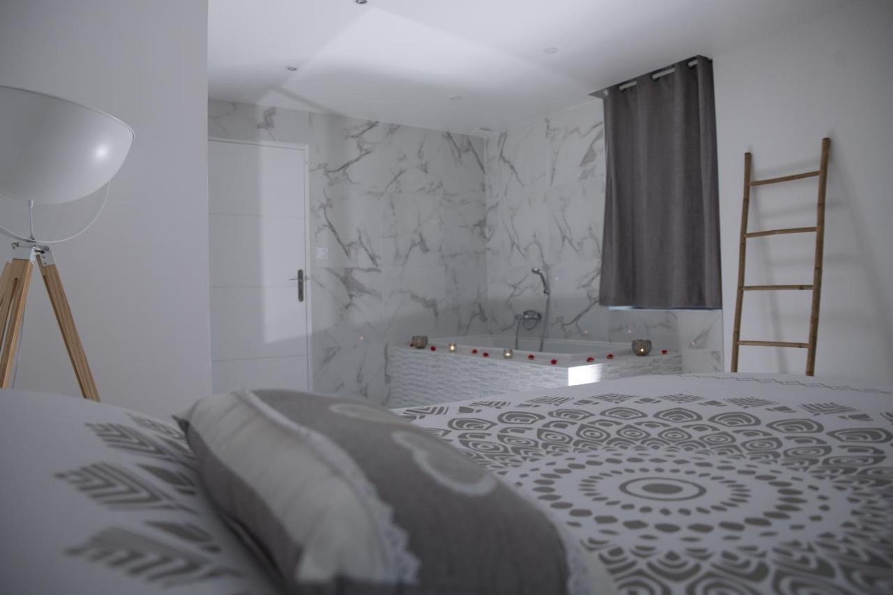 Triplex 110 M2 Centre Historique Avec Jacuzzi Dinan公寓 外观 照片