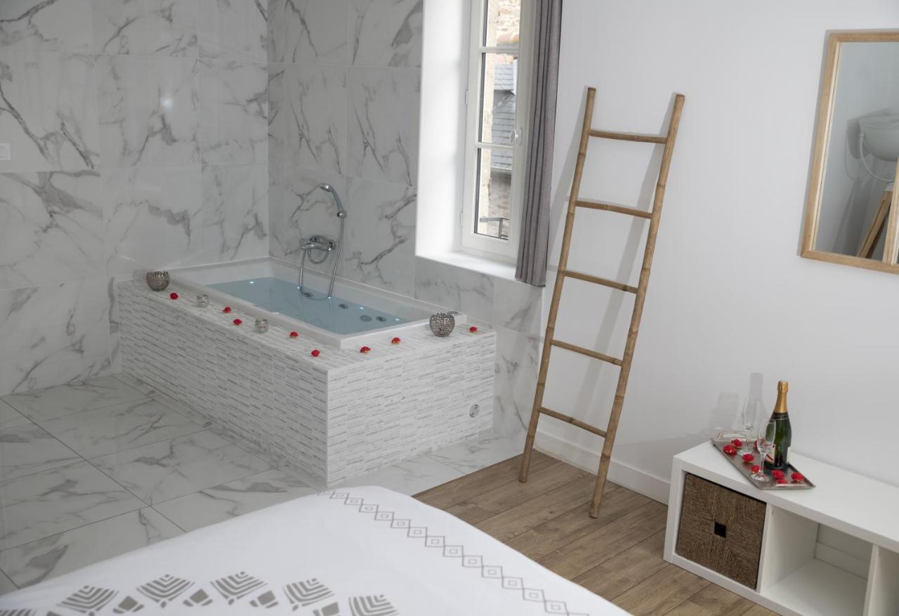 Triplex 110 M2 Centre Historique Avec Jacuzzi Dinan公寓 外观 照片